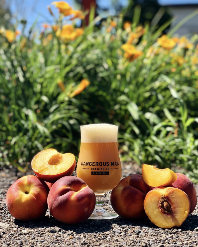 Peach Citra Sour in a Glass with Peaches